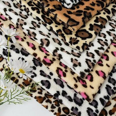 Leopard print flanel stof