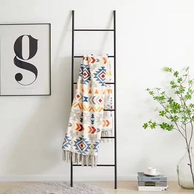 Flannel Blanket With Tassel